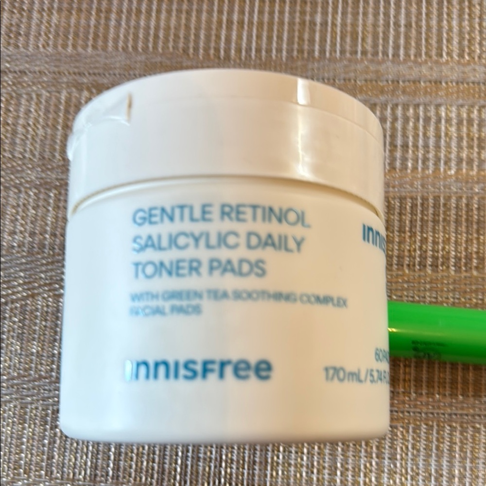 Innifree Gentle Retinol Salicylic Daily Toner Pads